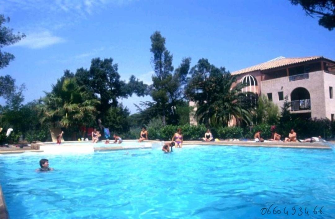 Le Calypso Apartment Saint Aygulf Bagian luar foto